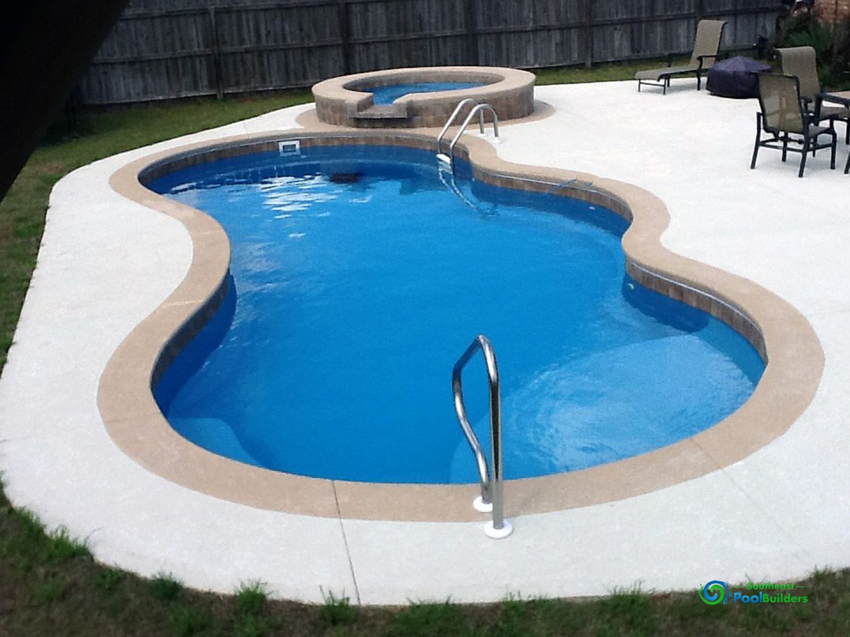 What to Keep in Mind When Designing Your Swimming Pool